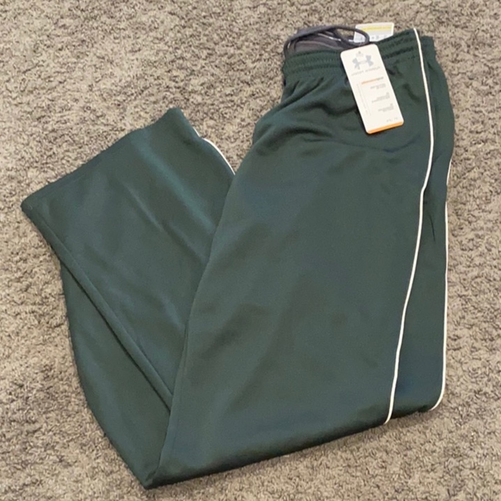 Under Armor green lounge pants NWT